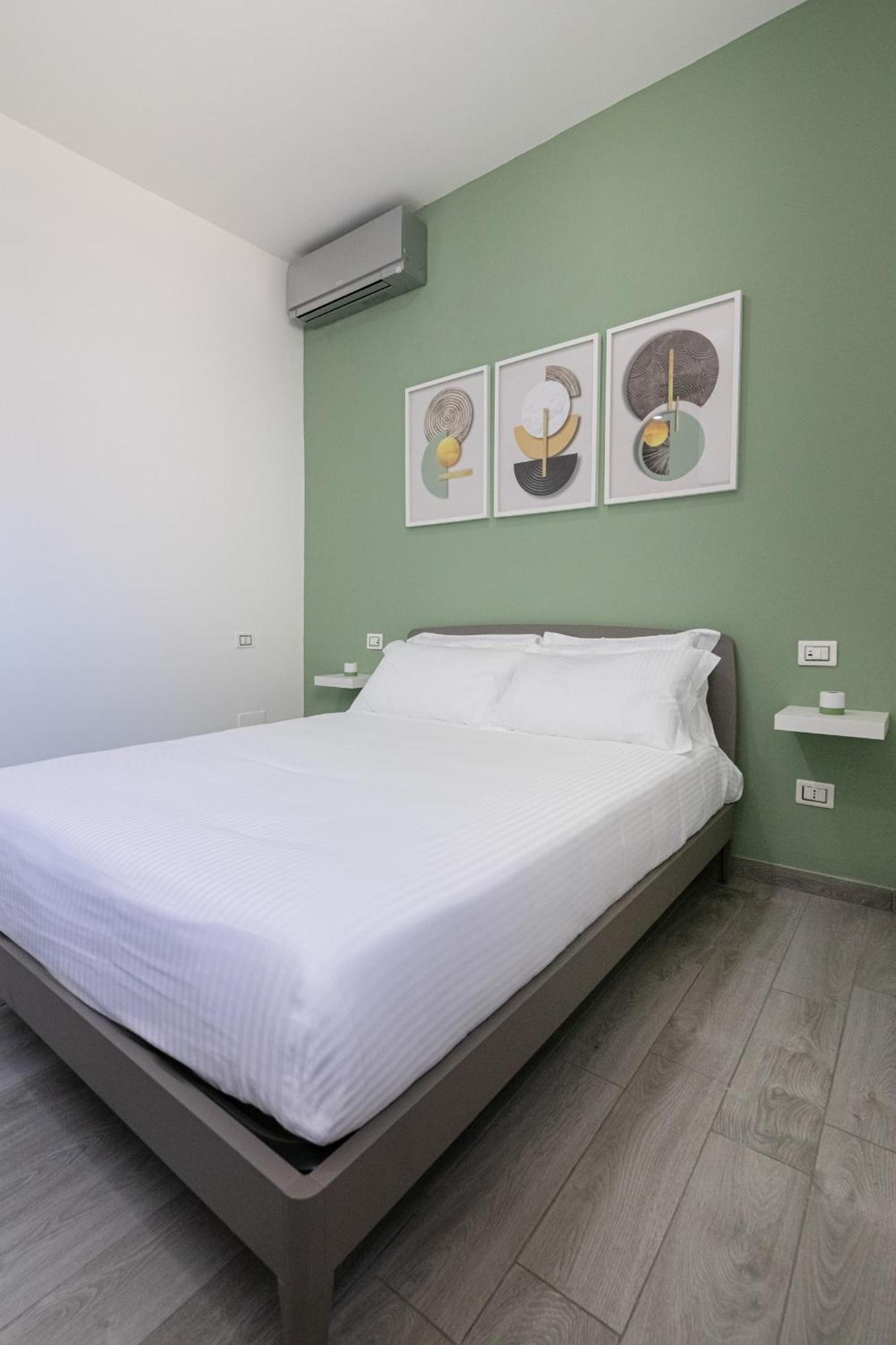Dea Apartrooms Termoli Exteriör bild